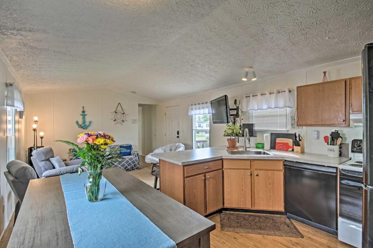 Bright Pensacola Home With Backyard - Pets Welcome! Экстерьер фото