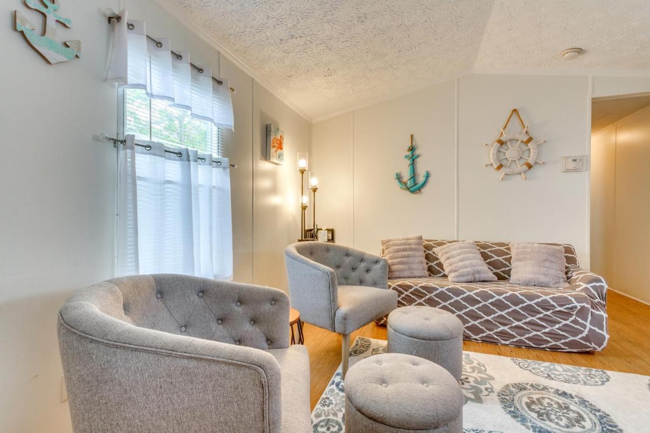 Bright Pensacola Home With Backyard - Pets Welcome! Экстерьер фото